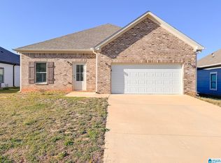 35 Avalon Way, Clanton, AL 35045