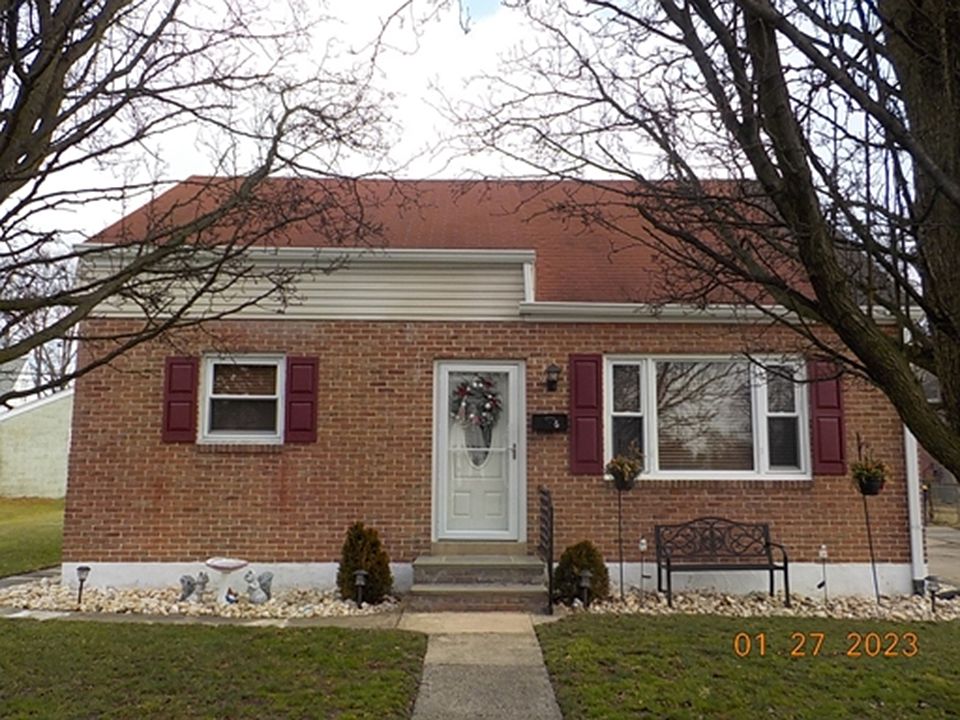 1st image of 6 Harvey Pl