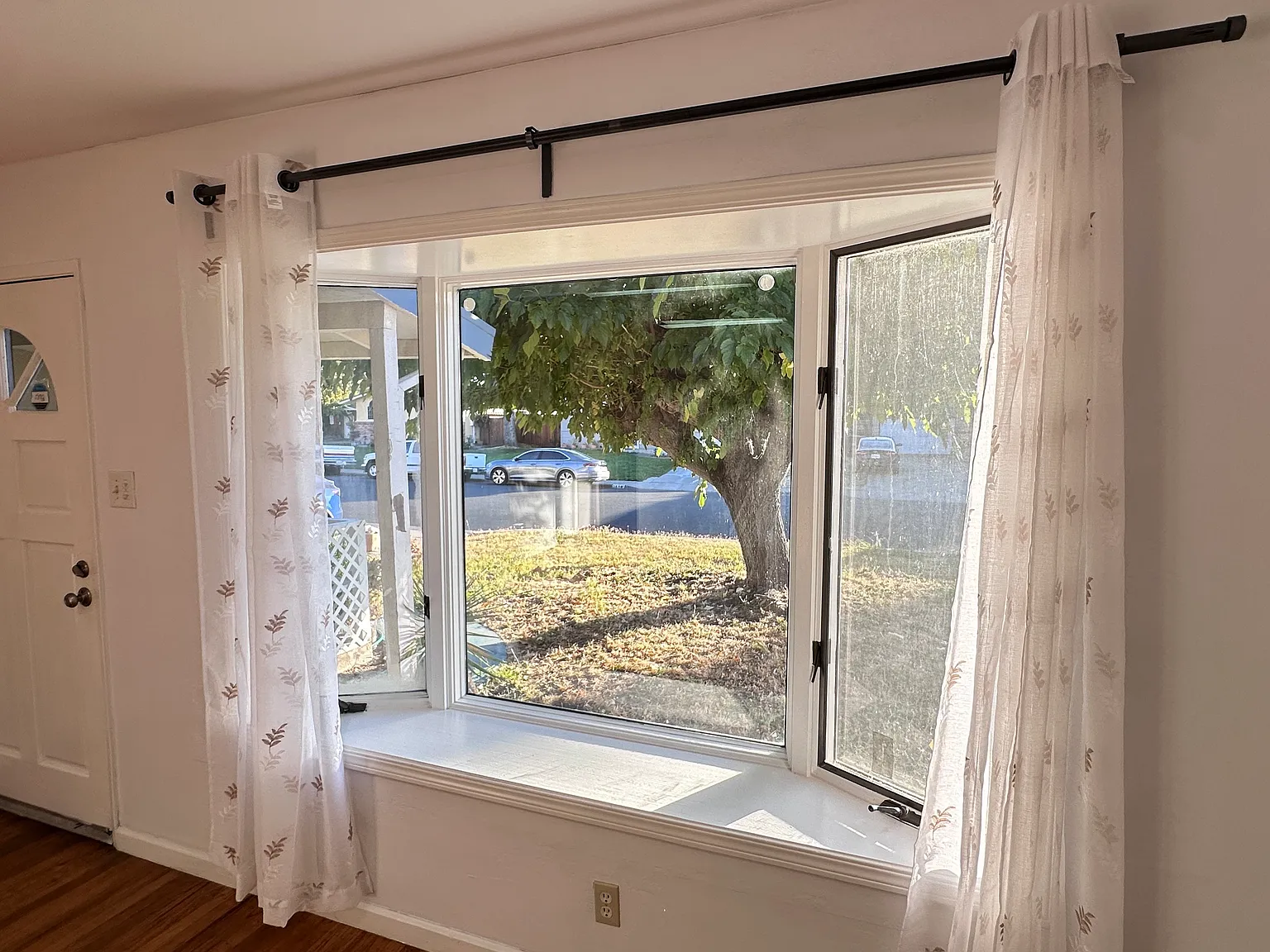 3 bed, 1080 sqft, $3,475 — Photo 4