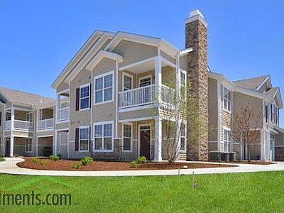 2nd image of 1108 Boulder Creek Dr APT 204