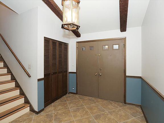 3rd image of 216 Jervey Ln