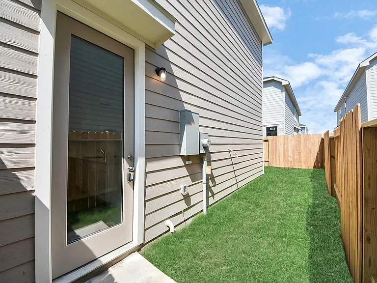 2205 Via Cami Ln — Photo 27