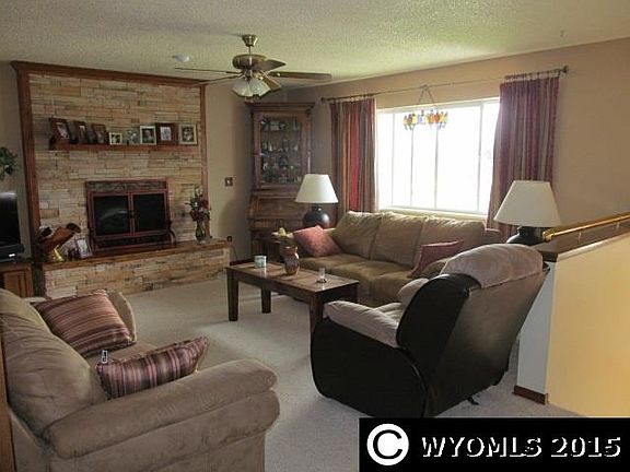 2nd image of 211 Cypress Ave