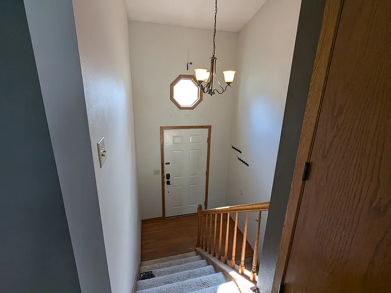 2047 S Ridge Dr — Photo 10