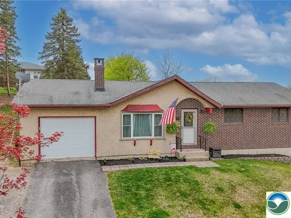 301 W Fell St, Summit Hill, PA 18250