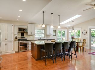 3867 Susan Ln, Minnetonka, MN 55345