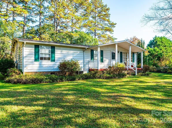 1146 Sunset Ct, Conover, NC 28613