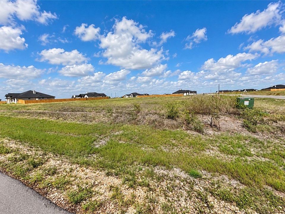 2nd image of 1493 Mariposa Ranch Dr
