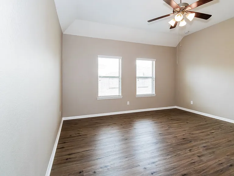 5115 Misty Ln — Photo 12