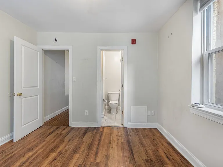 752 S Martin St #1 — Photo 2