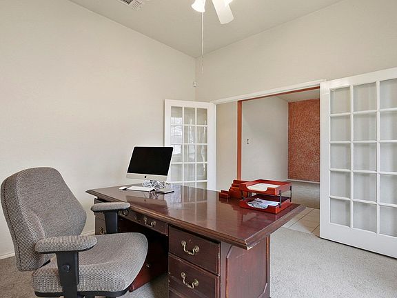 5th image of 1709 McGarry Ln