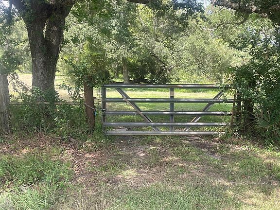 2nd image of 2419 Fm 1459 Rd