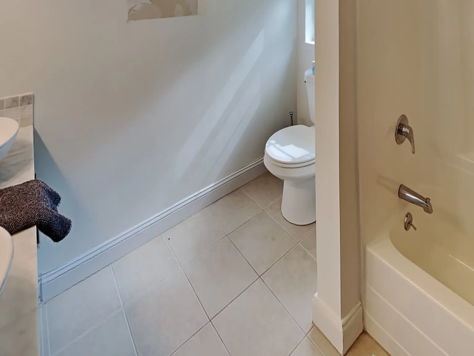 2 bed, 1400 sqft, $2,000 — Photo 4