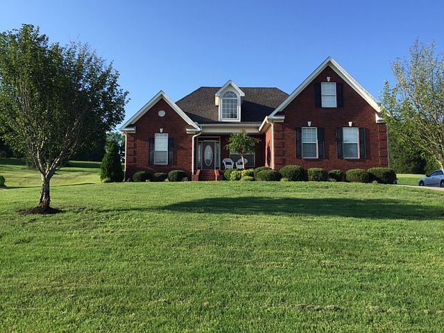 Welcome to 747 Brookside Dr