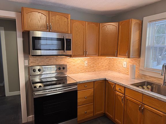 2nd image of 81 Sanger Ave