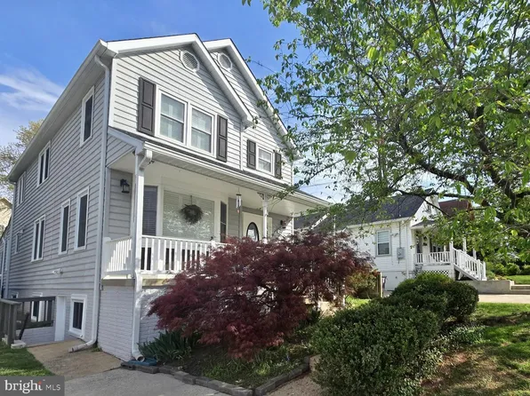 5725 6th St N, Arlington, VA 22205