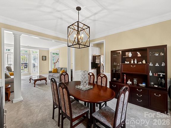4th image of 4101 Saint Joseph Dr