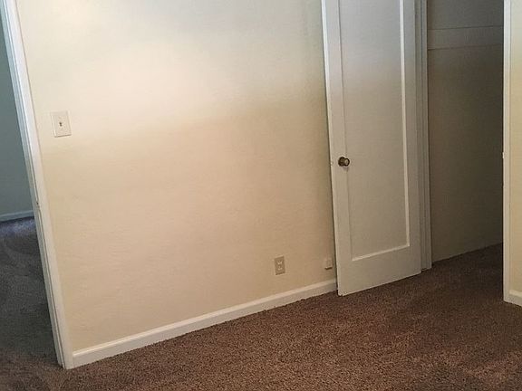 3rd image of 1411 T St APT 01