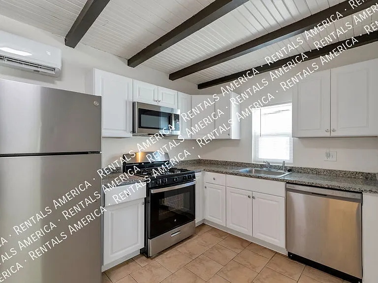 3050 N Sparkman Blvd — Photo 14