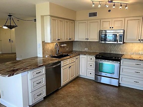 3rd image of 6294 Bahia Del Mar Cir APT 402