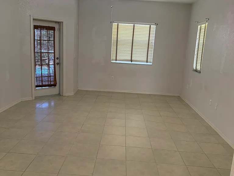 8013 SW 134th Loop — Photo 9