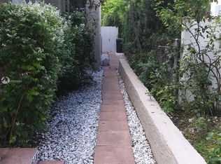 512 Minorca Ave #0, Miami, FL 33134