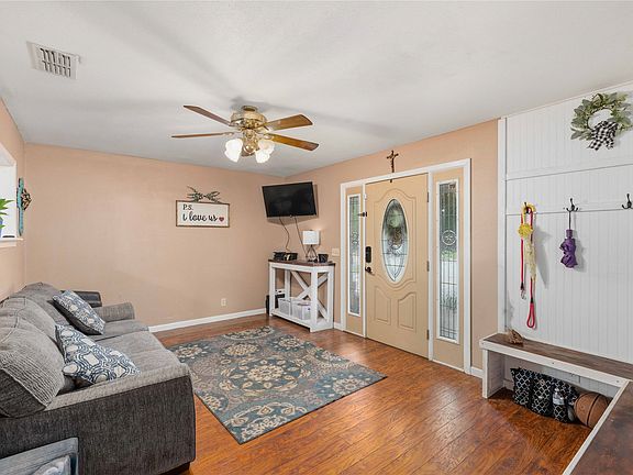 5th image of 204 Sunnydale Dr