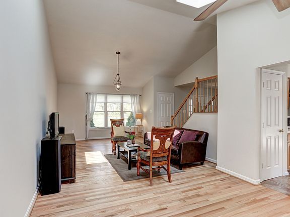 5th image of 4193 Wren Ln