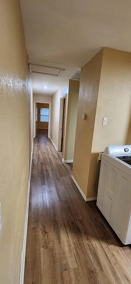 3 bed, 700 sqft, $1,595 — Photo 4