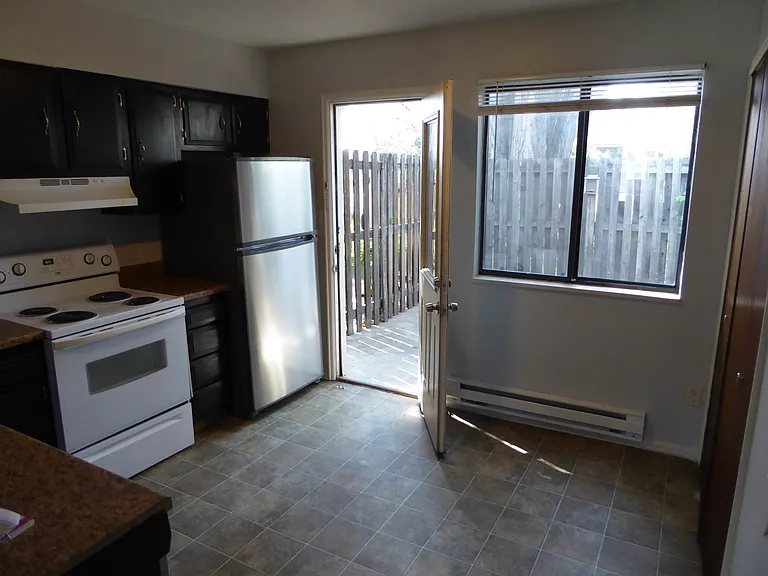 1640 E Pitkin St #C — Photo 5