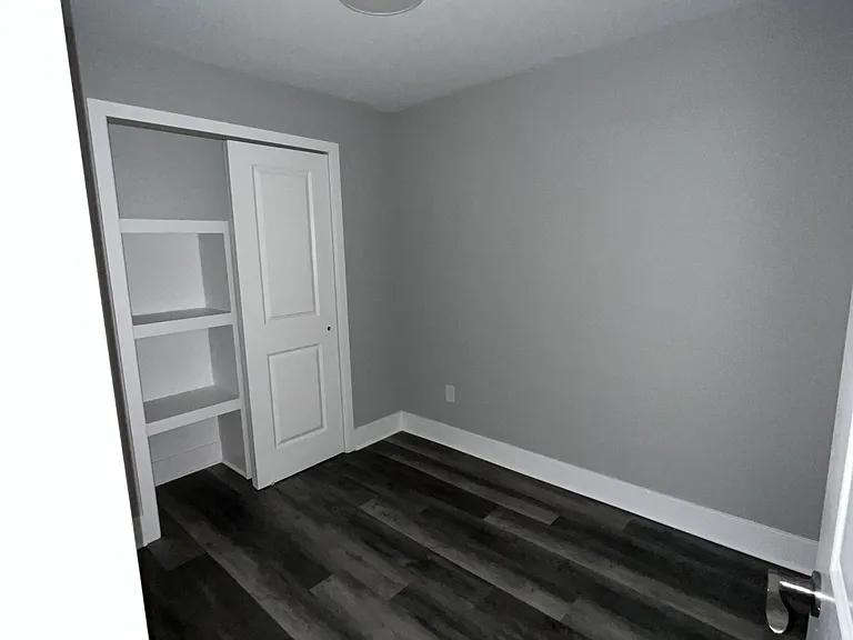 527 Welsh St #1 — Photo 4