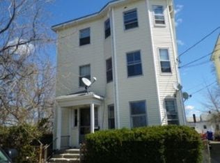 21 Irving Ct, Pawtucket, RI 02860
