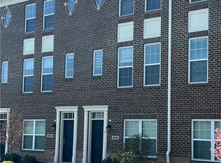 903 Brownstone Row, Springboro, OH 45066