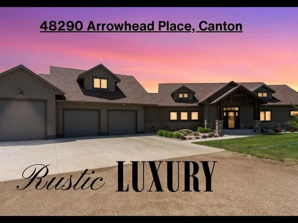 48290 Arrowhead Pl, Canton, SD 57013