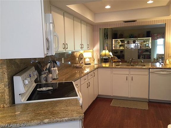 4th image of 4701 S Landings Dr