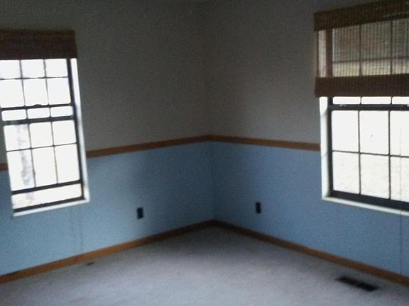 5th image of 1189 Mountain View Dr