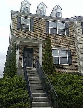 1st image of 700 Breeze Ln