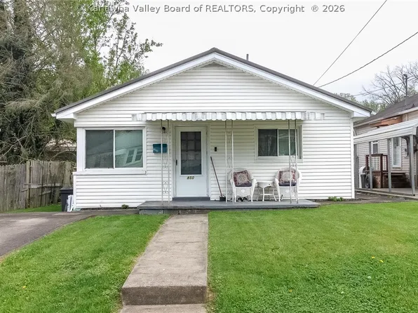 850 Valley Pike Dr, Saint Albans, WV 25177