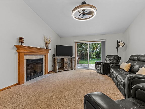 4th image of 13918 Beulah Dr