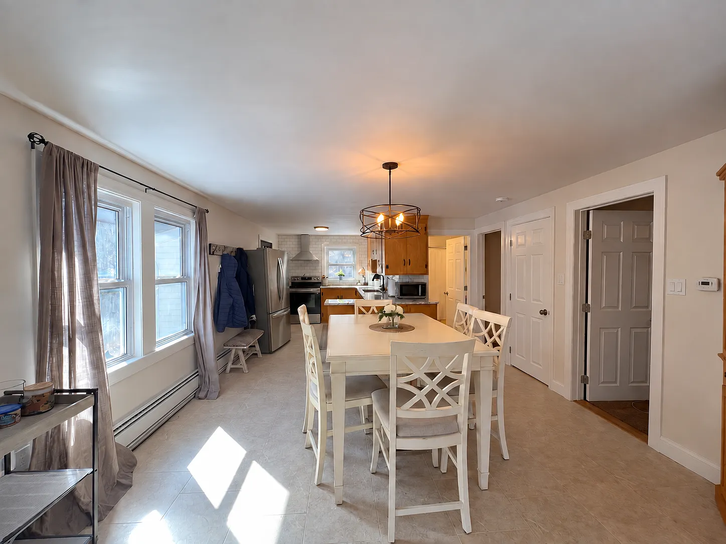 2 bed, 1226 sqft, $2,400 — Photo 3