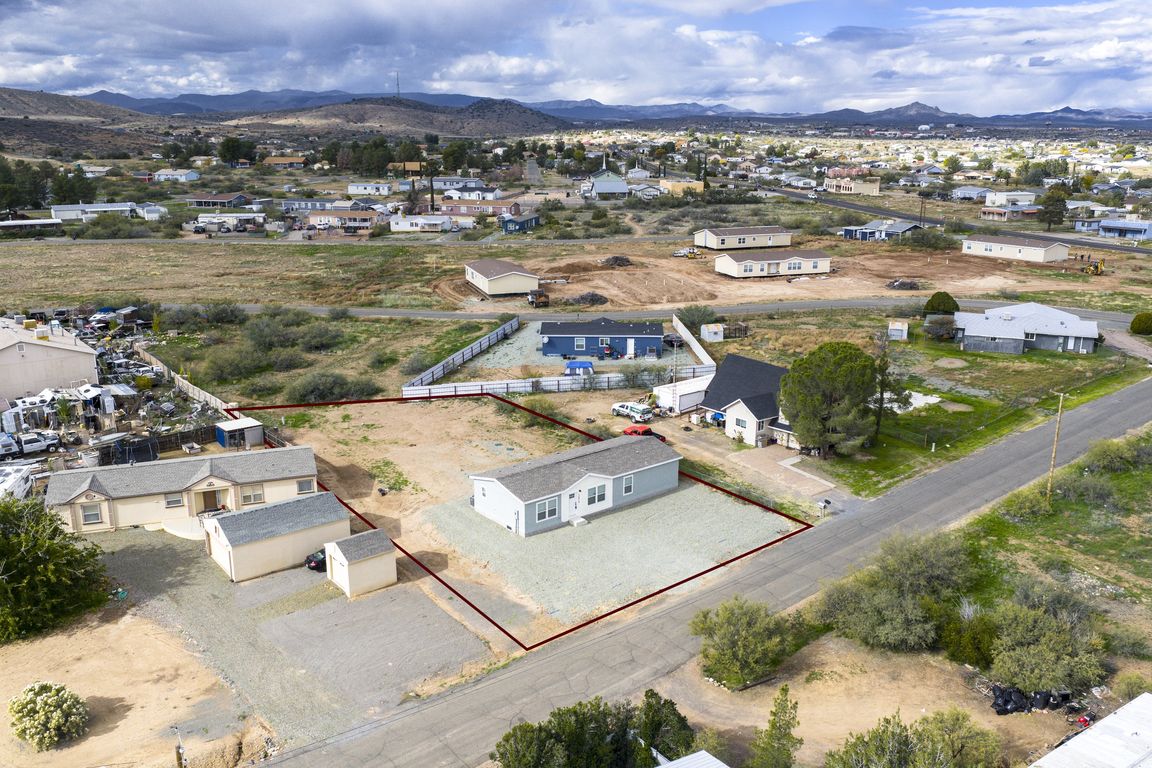 001_Large 0.31 Acre Lot