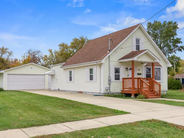 514 W 9th St, Belvidere, IL 61008