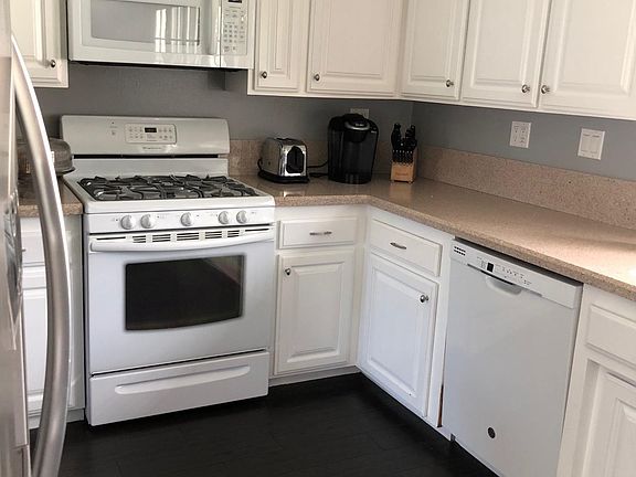 3rd image of 13792 Grovesite Dr