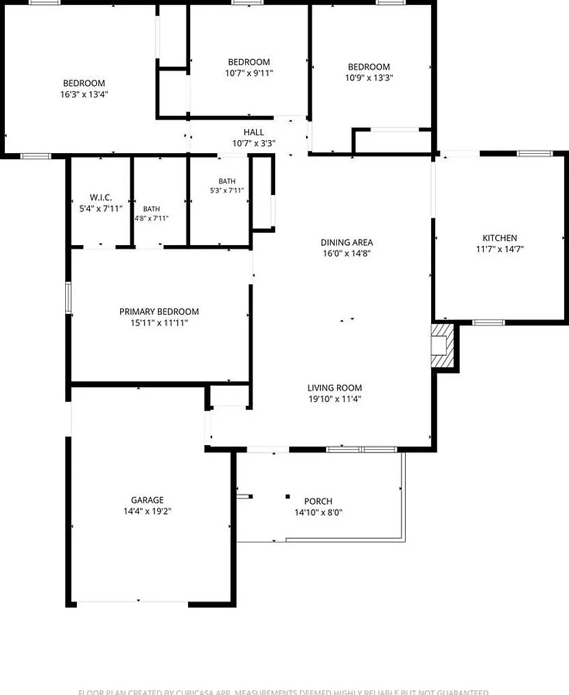 Renovated 4 Bedroom Home! — Photo 2
