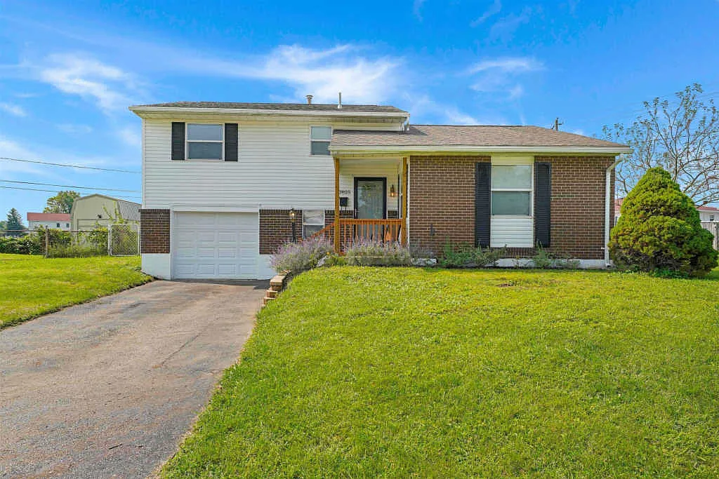 3825 Harland Ct photo 1