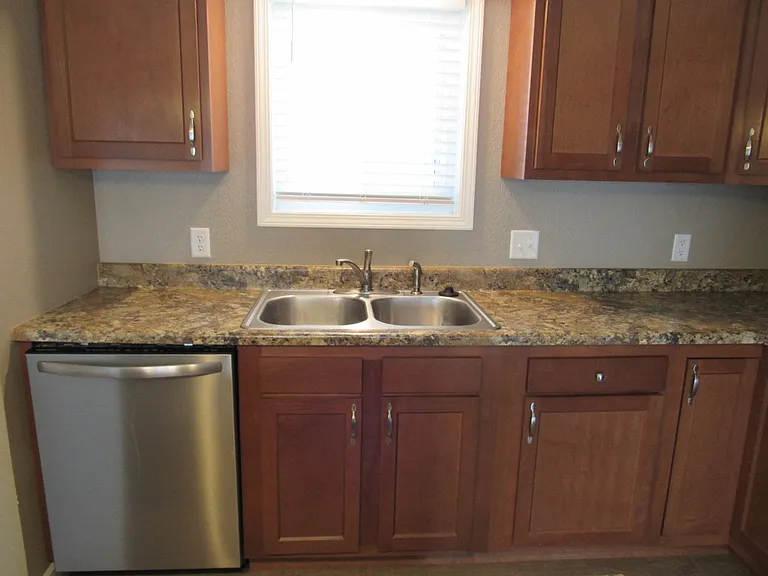 1247 Jeffries Rd — Photo 6