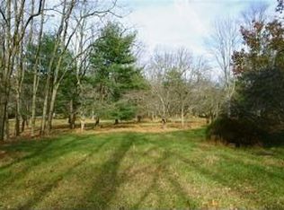 40 Post Kennel Rd, Far Hills, NJ 07931