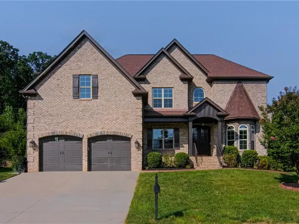 5218 Hidden Stream Dr, Lewisville, NC 27023