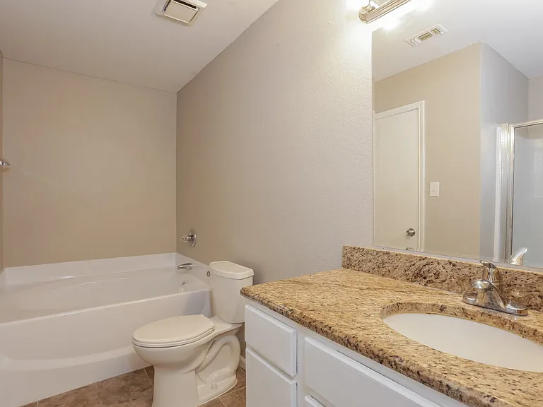 736 W Colony Dr — Photo 11