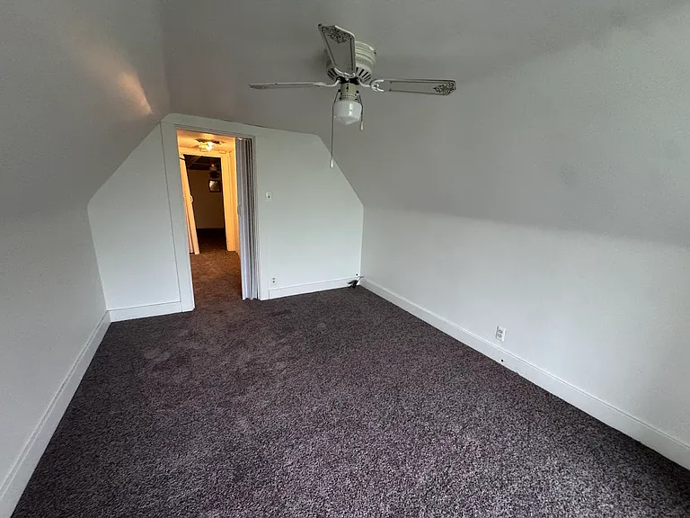 27 Shaw Ave #2 — Photo 13